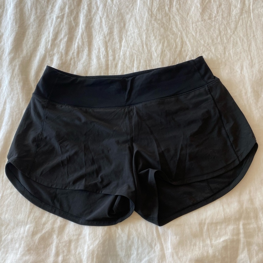 lululemon athletica Black mid-rise speed up 4” Shorts